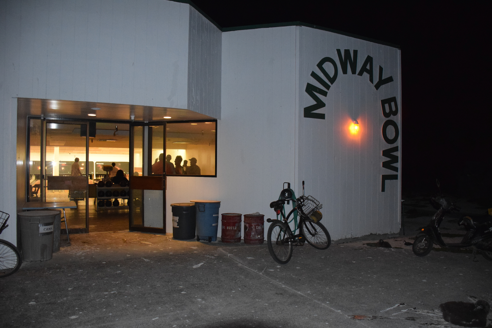 Midway Bowl, bowling alley, Atoll, Northwestern Hawaiian Islands