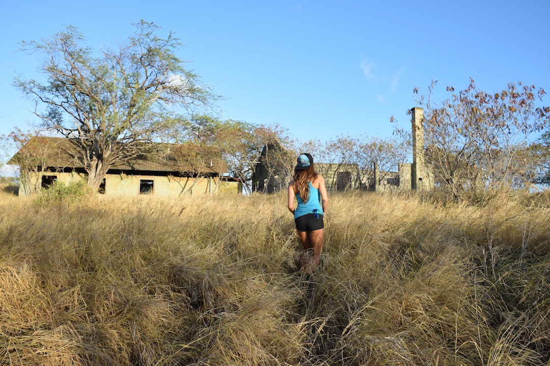 Barracks, Headquarters, Fort Barrette, Bunker, Battery, Artillery, Oahu, Hawaii, WW2, World War 2, explore, Discover,