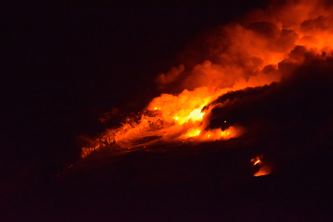 Trek, hike, photography, adventure, exploration, Volcano, volcanoes national park, Hawaii, big, island, kilauea, kalapana, lava, dried, rock, igneous, magma, melting, hot, fire, eruption, 61g, east rift zone, surface, breakout, active, lava tube, glow, bright, smoke, ocean flow, entry, wave