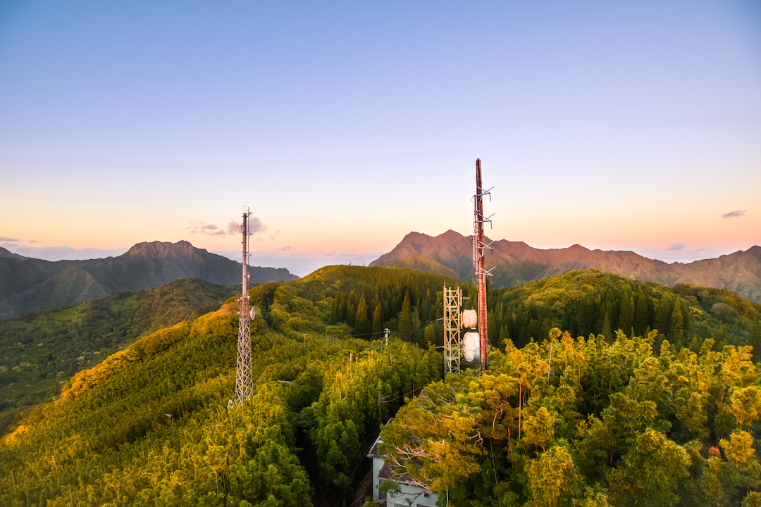 Hawaii, Oahu, Adventure, Explore, Hike, Forest, Jungle, Trail, Koolau, Mountains, Tantalus, Sunset, hawaiifunshine, radio tower, phone tower, the tower