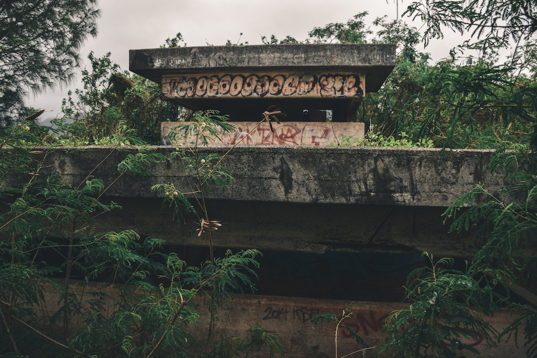 Hawaii, Oahu, Abandoned, WWII, Hiking, exploration, bunker, pillbox, Kaipapau, Hauula, ruin, urban exploration